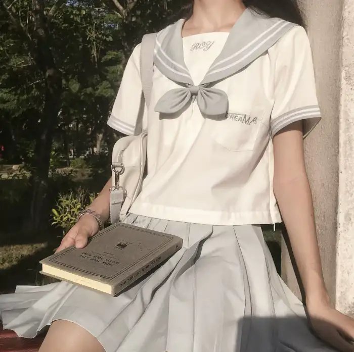 枪挑女帝后我冠绝天下